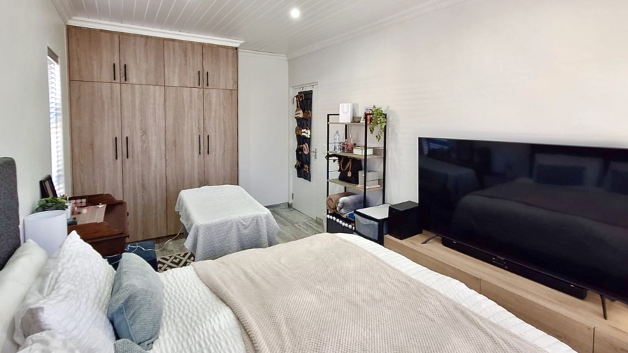 3 Bedroom Property for Sale in Port Owen Western Cape